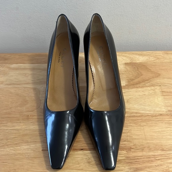 Black Gucci pumps - Picture 1 of 5